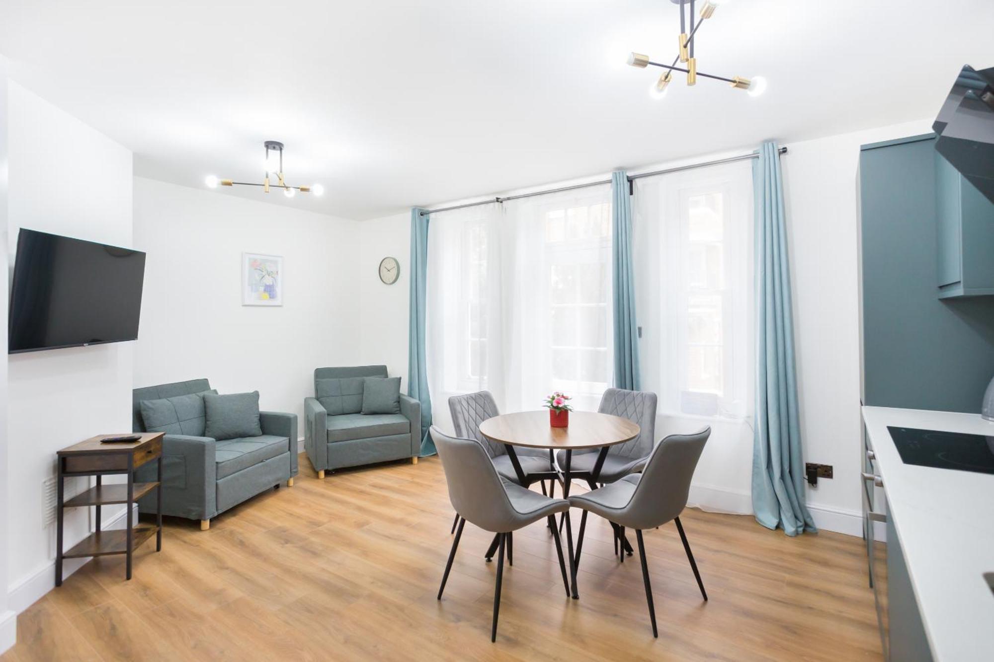 City Centre One Bedroom Apartment Next To Station, Newly Renovated Λονδίνο Εξωτερικό φωτογραφία