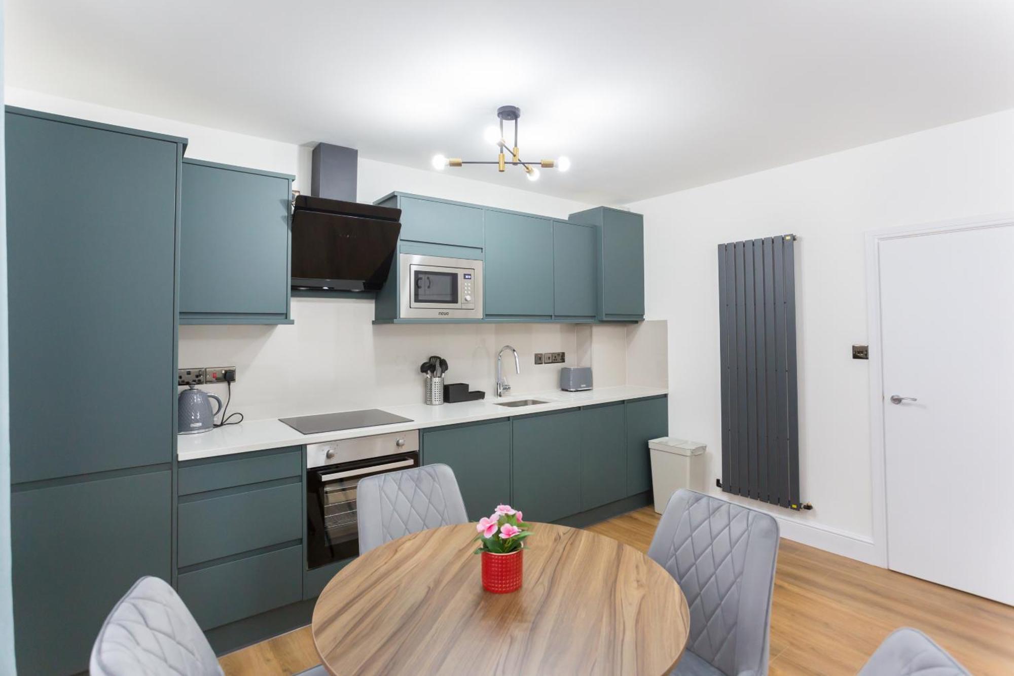 City Centre One Bedroom Apartment Next To Station, Newly Renovated Λονδίνο Εξωτερικό φωτογραφία