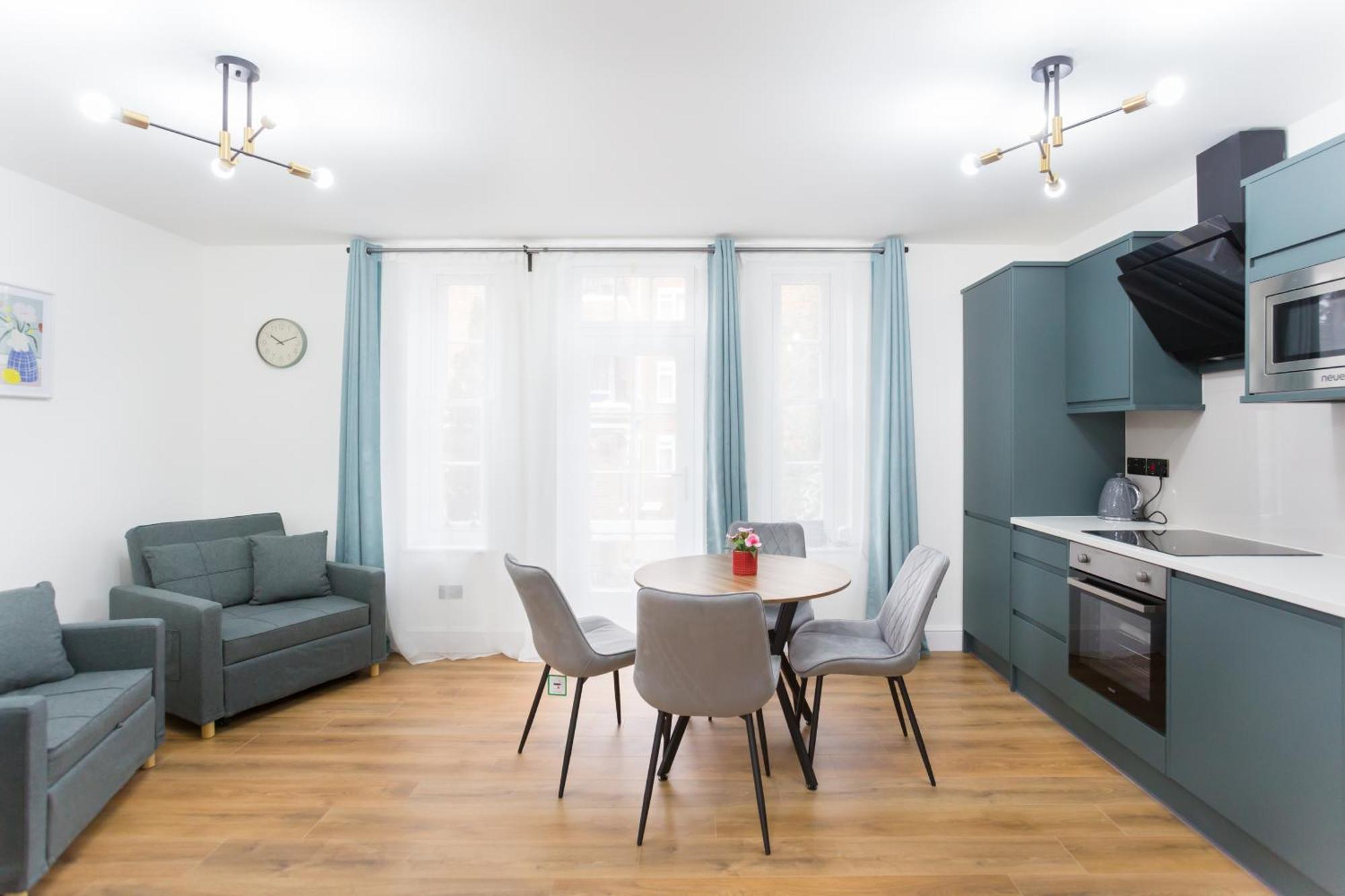 City Centre One Bedroom Apartment Next To Station, Newly Renovated Λονδίνο Εξωτερικό φωτογραφία